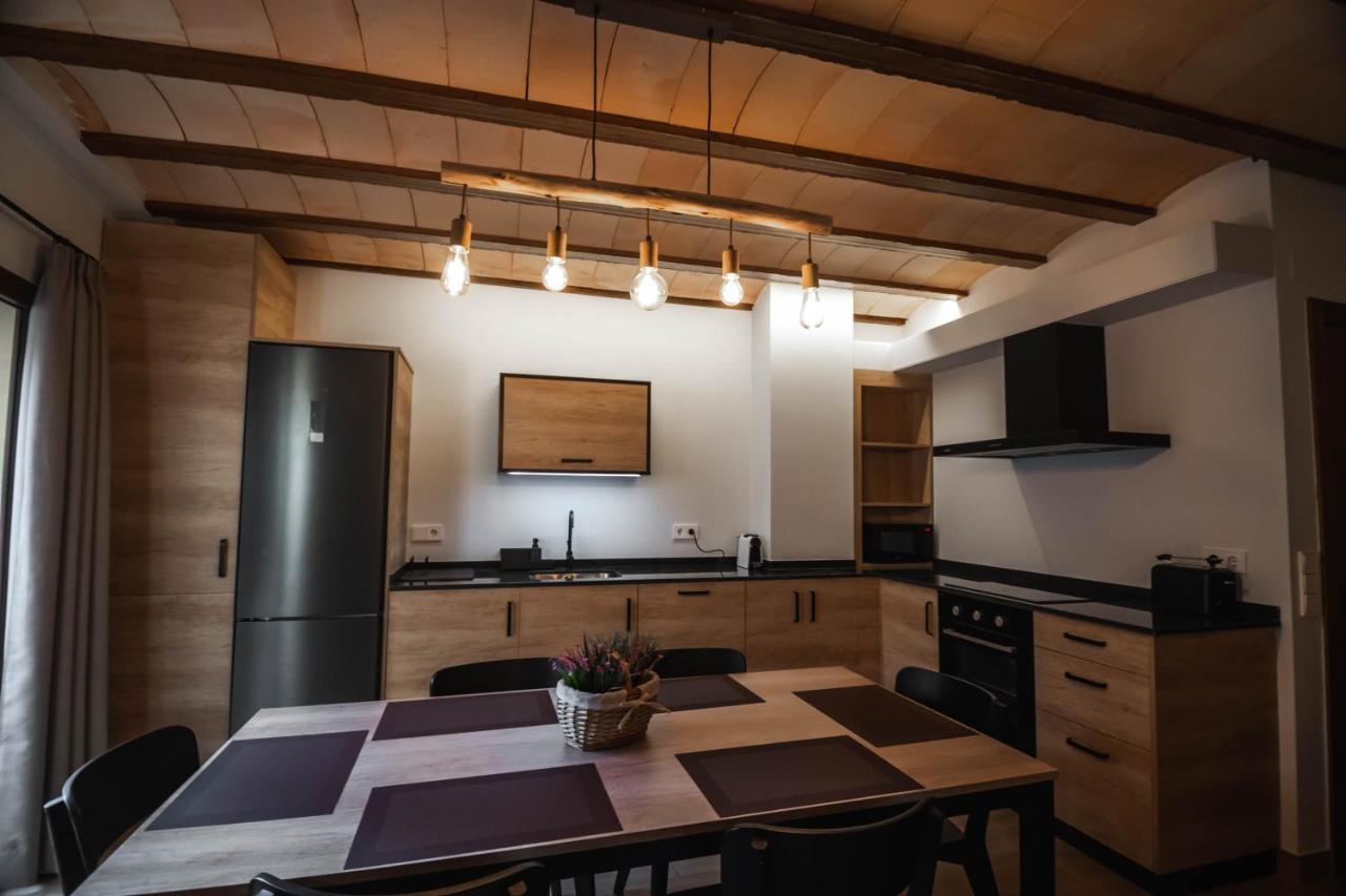 Cal Negret Rural Apartments Alos de Balaguer Екстериор снимка
